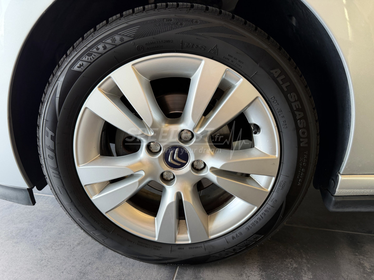 DS3 CABRIOLET -HIFI/BITON-