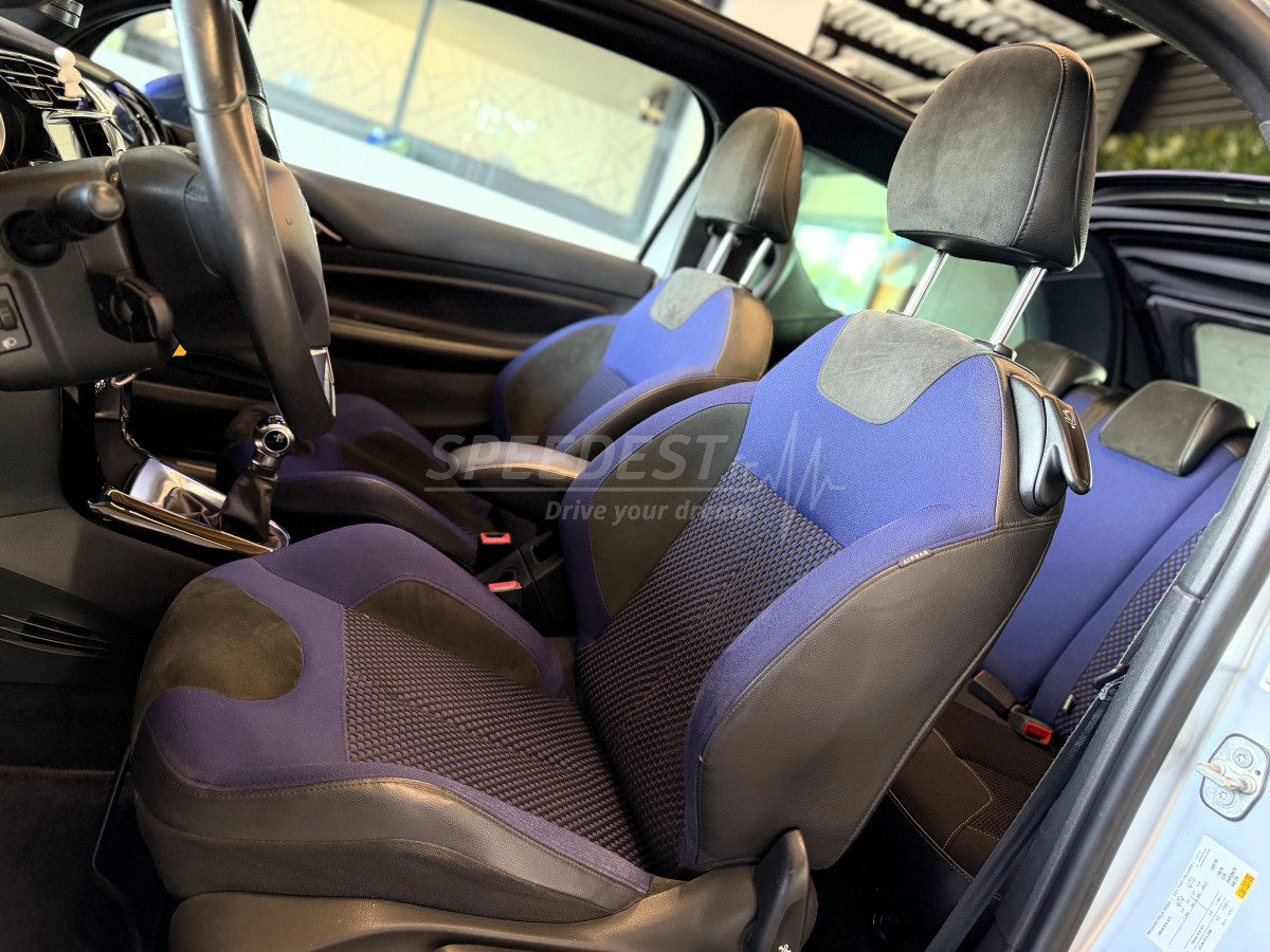 DS3 CABRIOLET -HIFI/BITON-