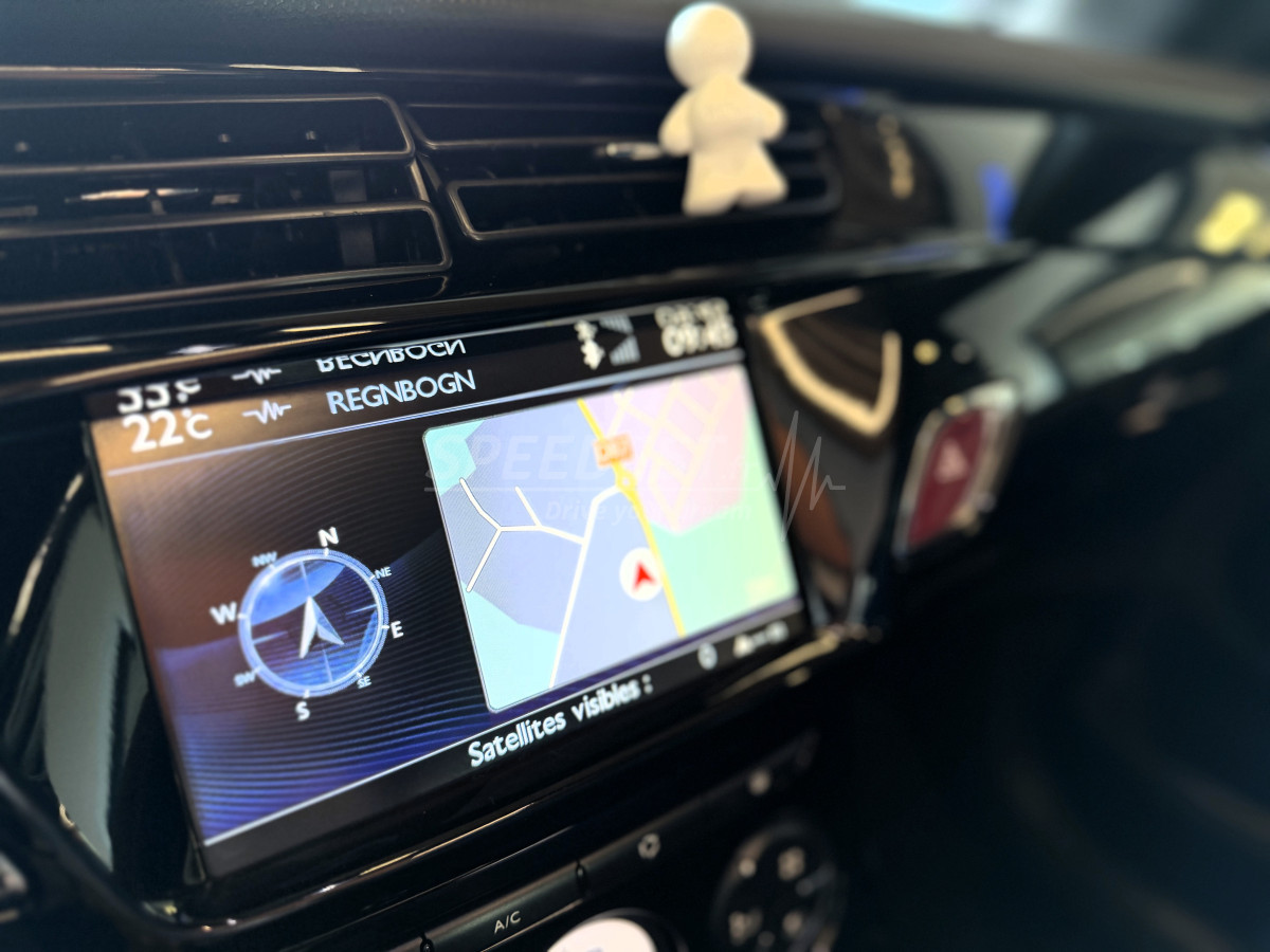 DS3 CABRIOLET -HIFI/BITON-