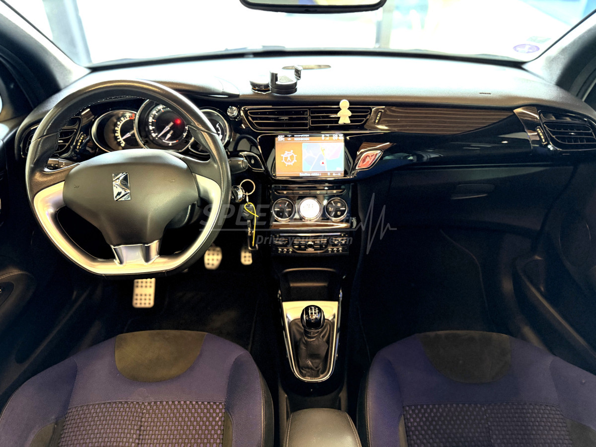DS3 CABRIOLET -HIFI/BITON-