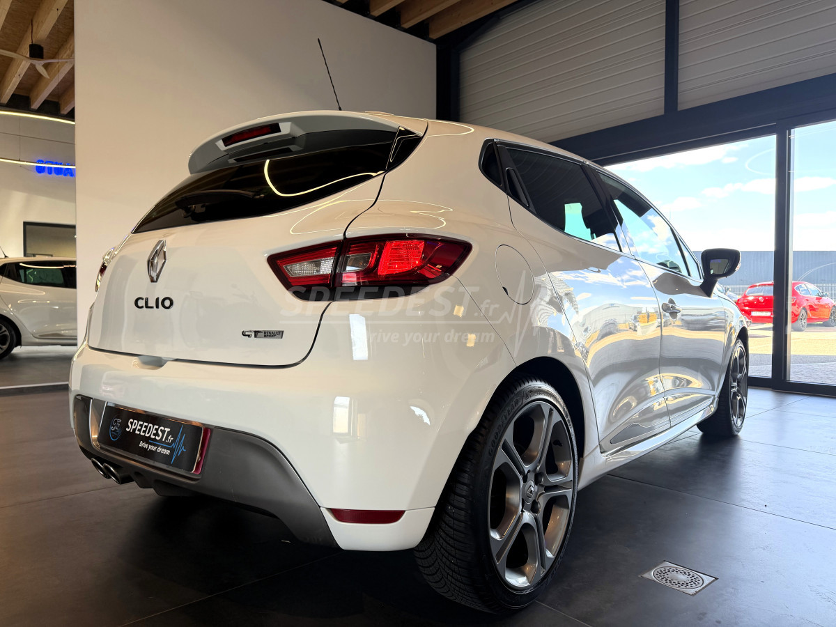 RENAULT CLIO GT