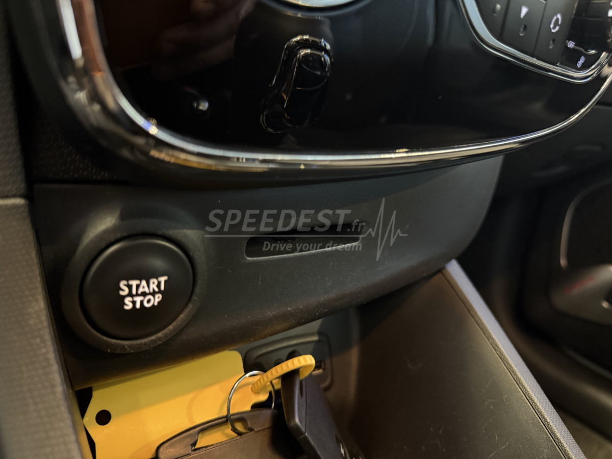 RENAULT CLIO GT