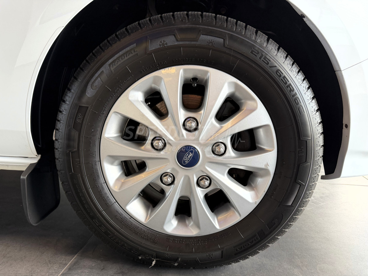 FORD TOURNEO CUSTOM -9 PLACES-
