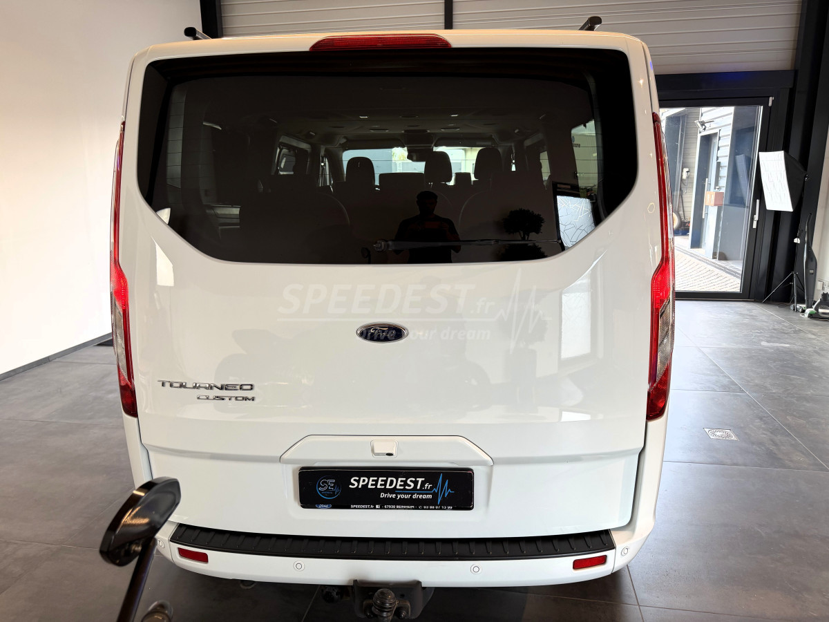 FORD TOURNEO CUSTOM -9 PLACES-