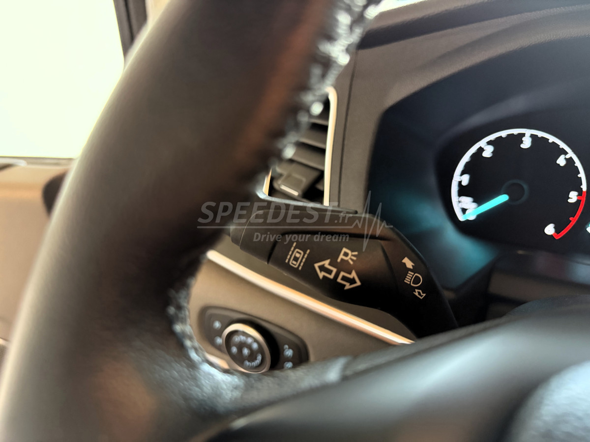 FORD TOURNEO CUSTOM -9 PLACES-