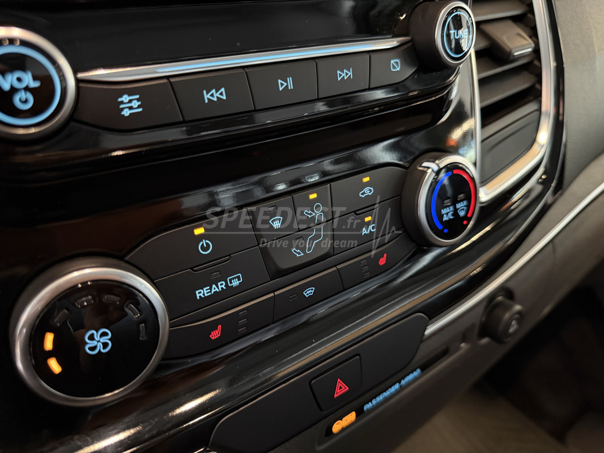 FORD TOURNEO CUSTOM -9 PLACES-