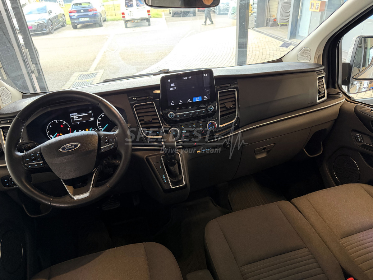 FORD TOURNEO CUSTOM -9 PLACES-