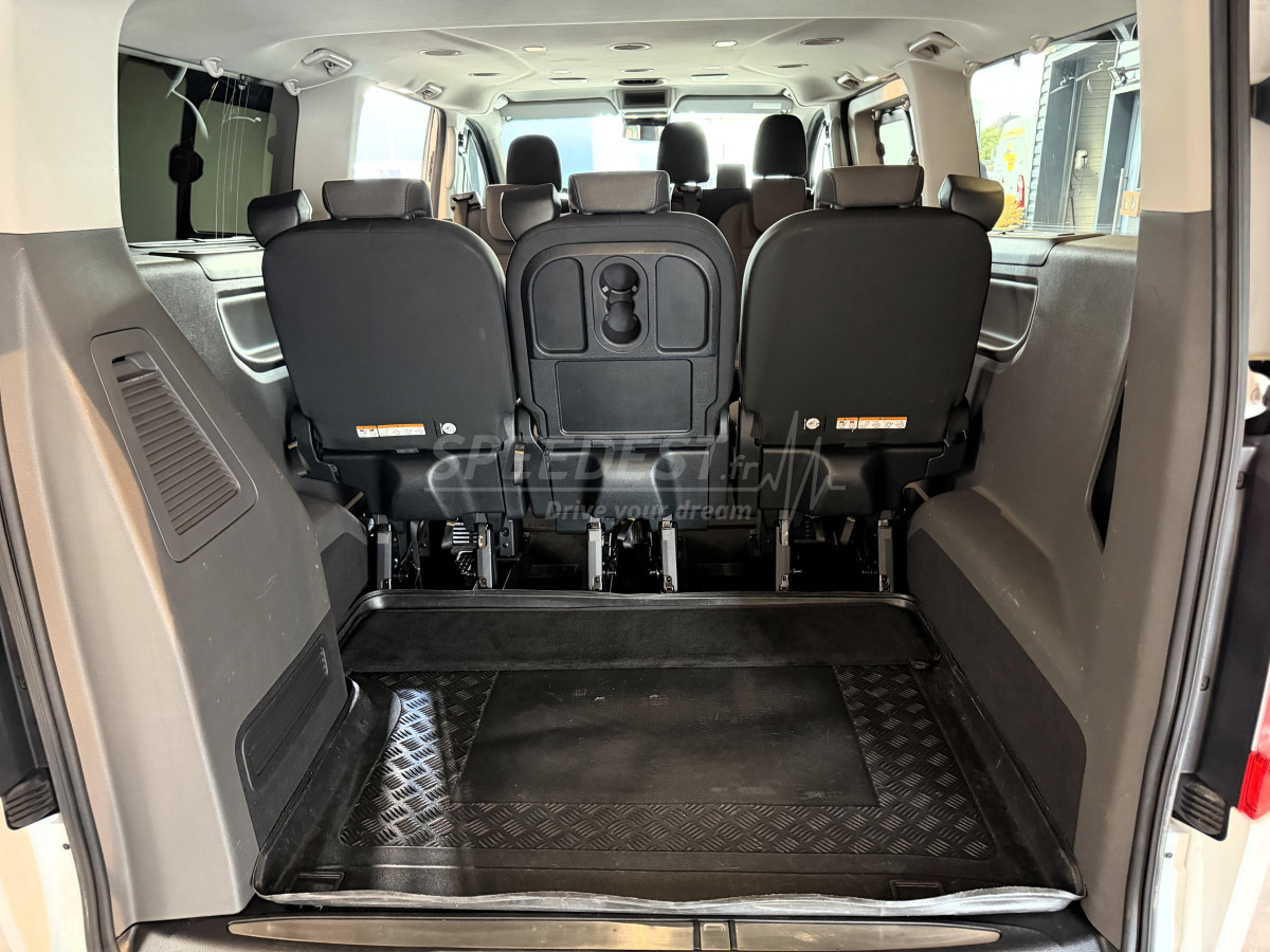 FORD TOURNEO CUSTOM -9 PLACES-