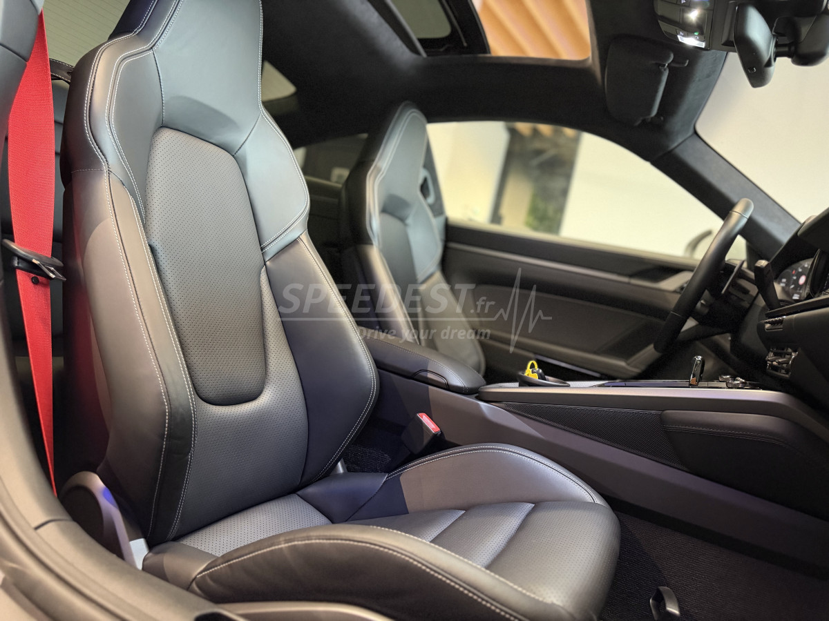 PORSCHE 992 S -PORSCHE APPROVED-
