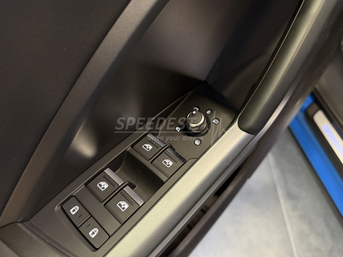 AUDI Q3 SLINE -ATTELAGE-