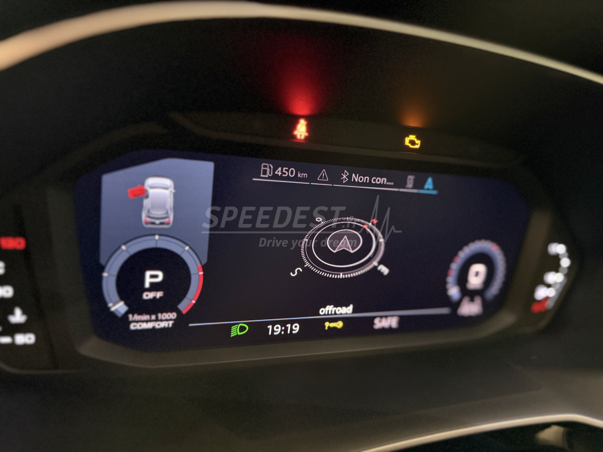 AUDI Q3 SLINE -ATTELAGE-