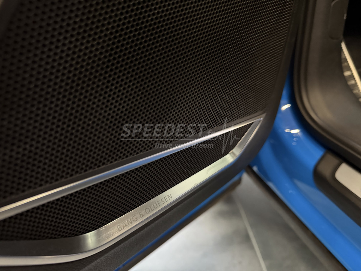AUDI Q3 SLINE -ATTELAGE-