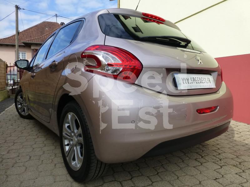 PEUGEOT 208 ALLURE