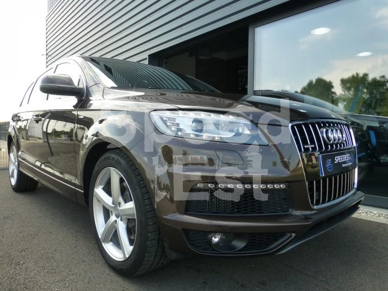 AUDI Q7 S-LINE