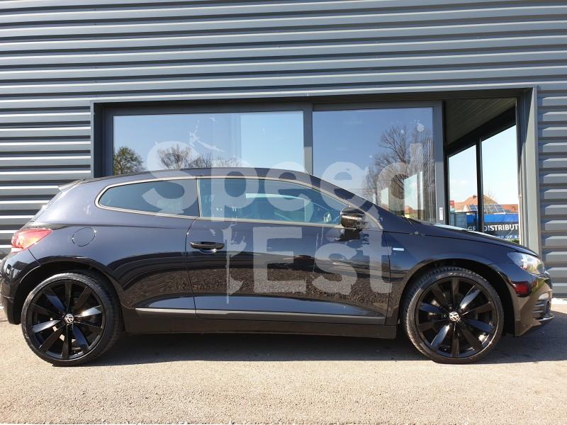 VW SCIROCCO BLACK