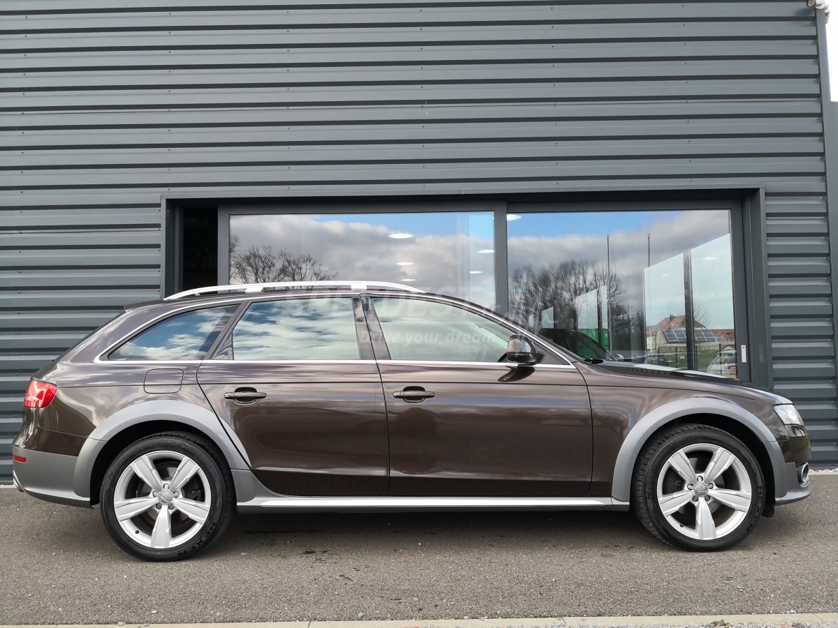 AUDI A4 ALLROAD