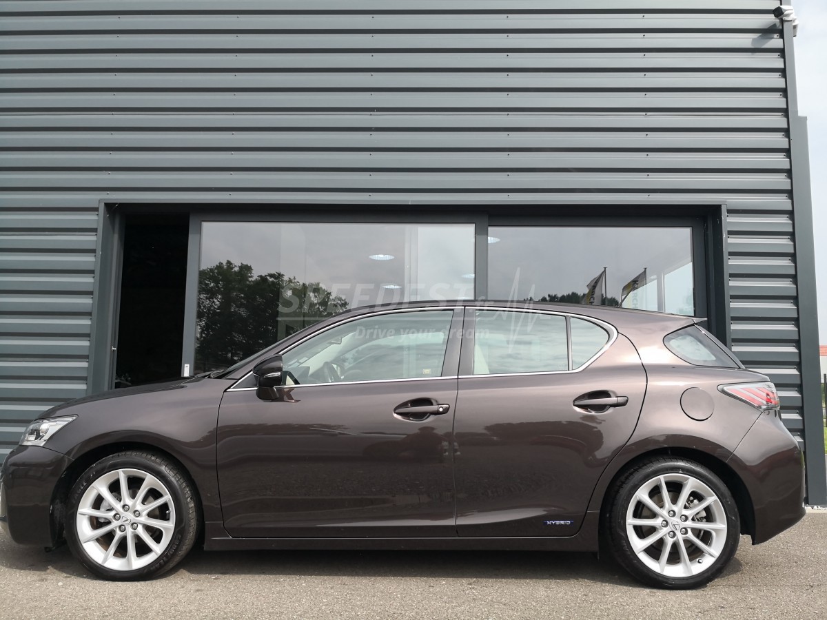 LEXUS CT 200H FULL