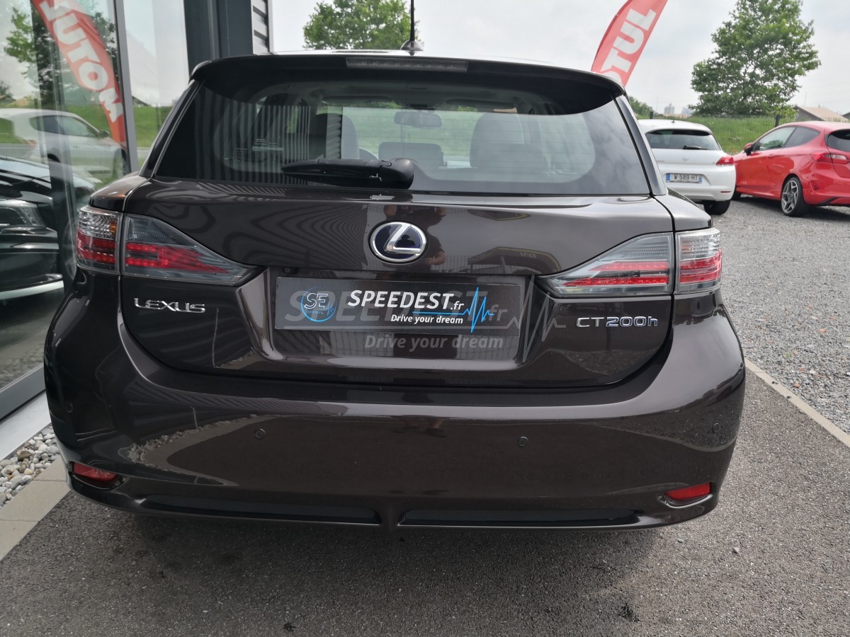 LEXUS CT 200H FULL