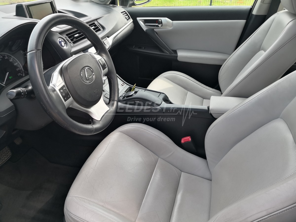 LEXUS CT 200H FULL