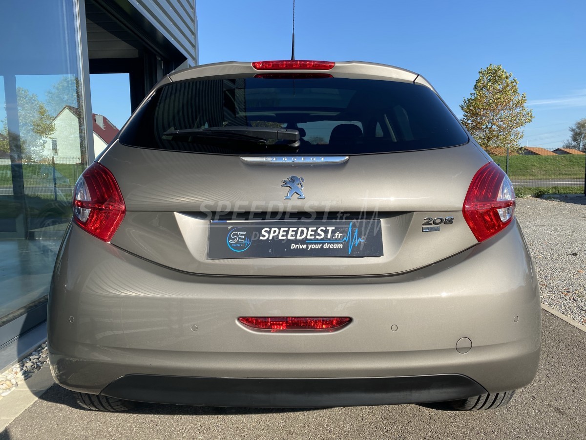 PEUGEOT 208 -FELINE-