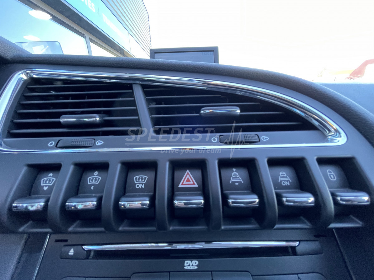 PEUGEOT 3008 -FULL-