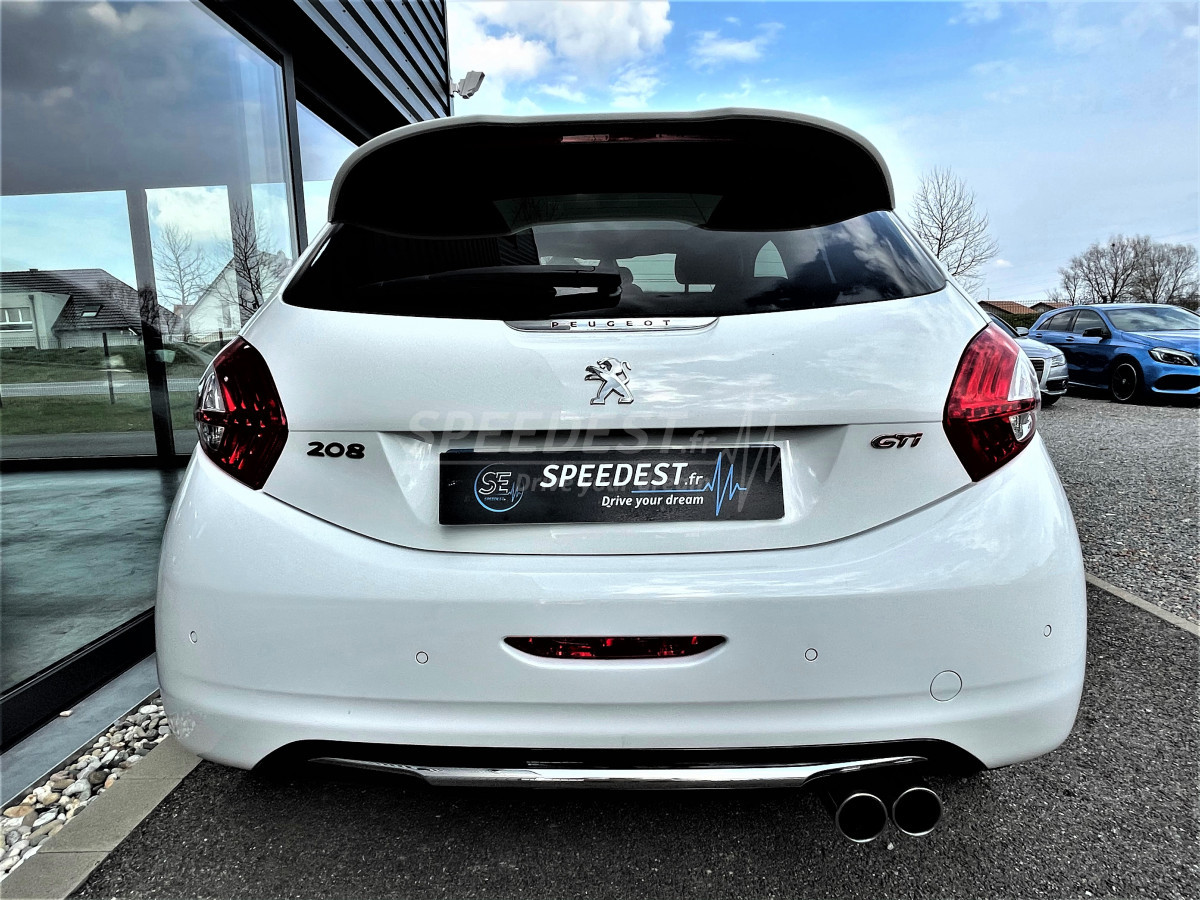 PEUGEOT 208 GTI