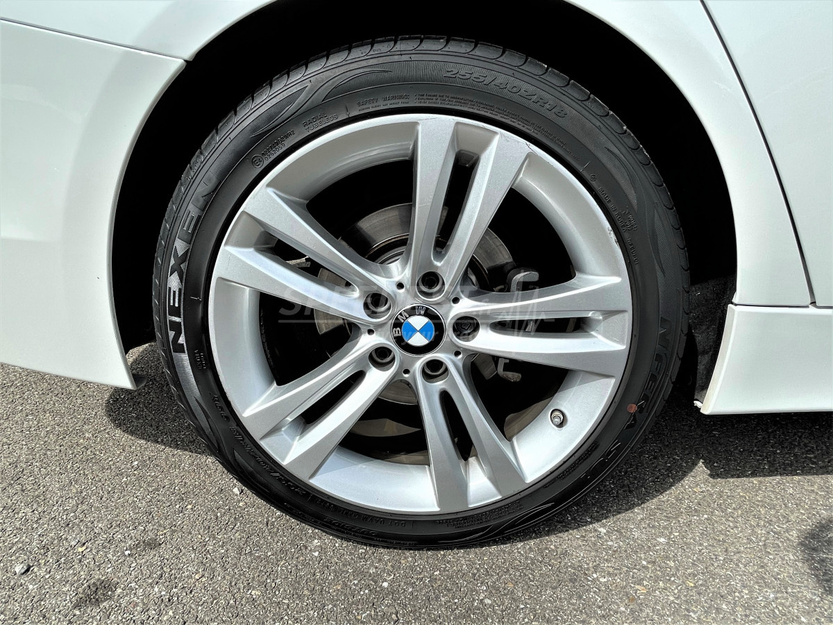 BMW 318i SPORTLINE