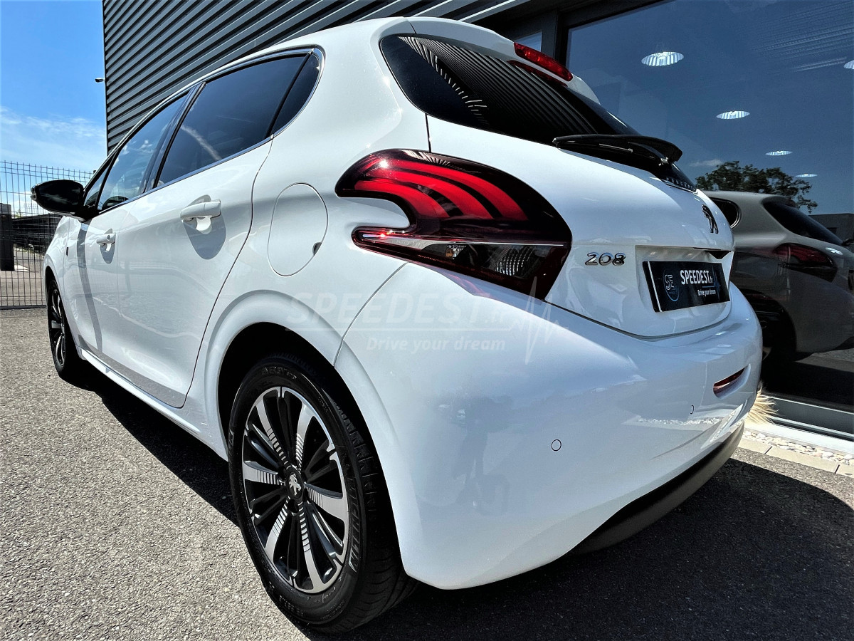 208 TECH EDITION -ETAT PROCHE DU NEUF-