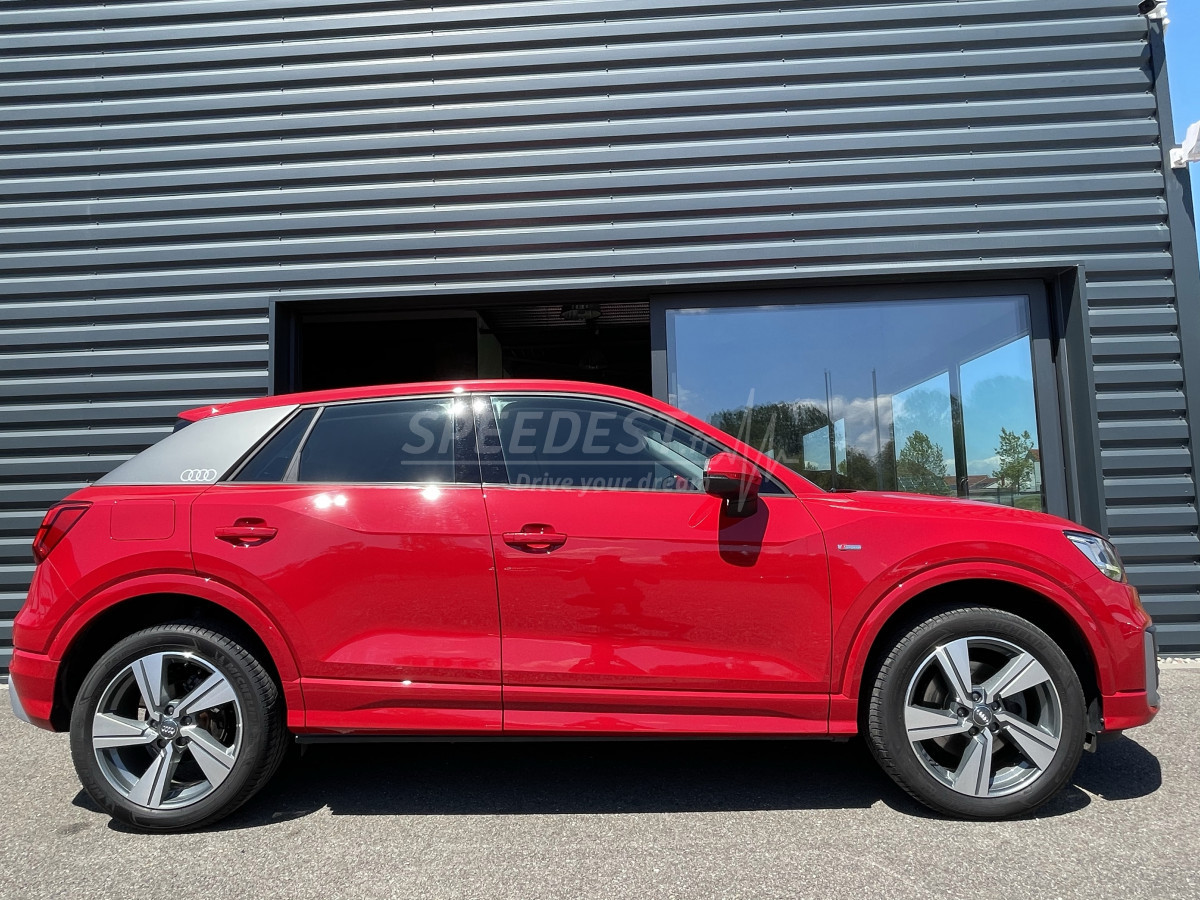 AUDI Q2 -VIRTUAL/1ere MAIN-