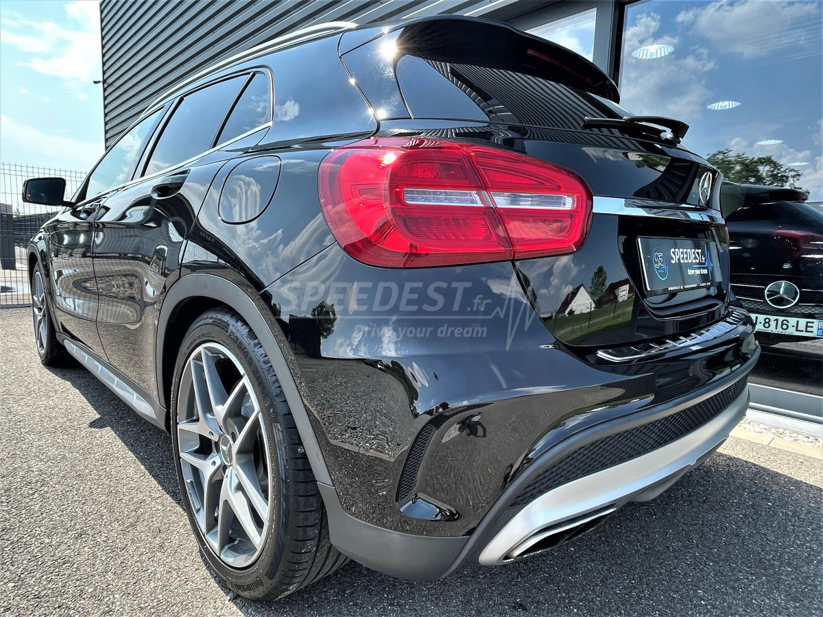 MERCEDES GLA 45AMG