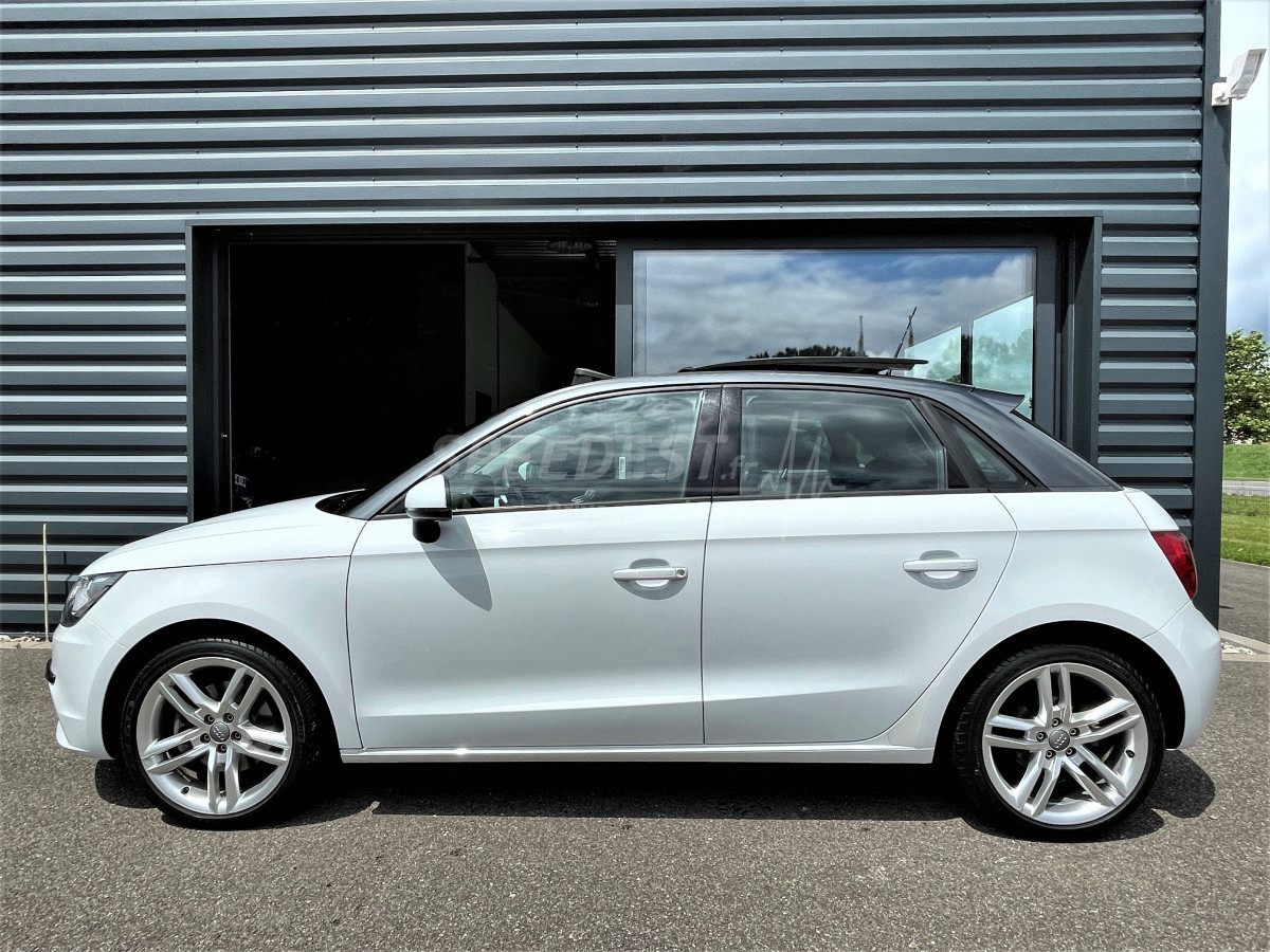 AUDI A1 -SURREQUIPE-