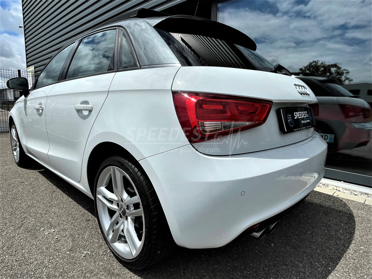 AUDI A1 -SURREQUIPE-