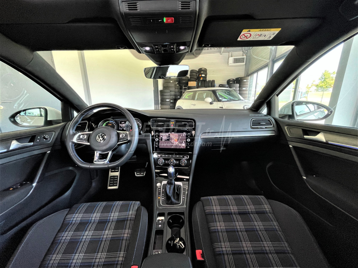 GOLF GTE -SUPERBE CONFIG-